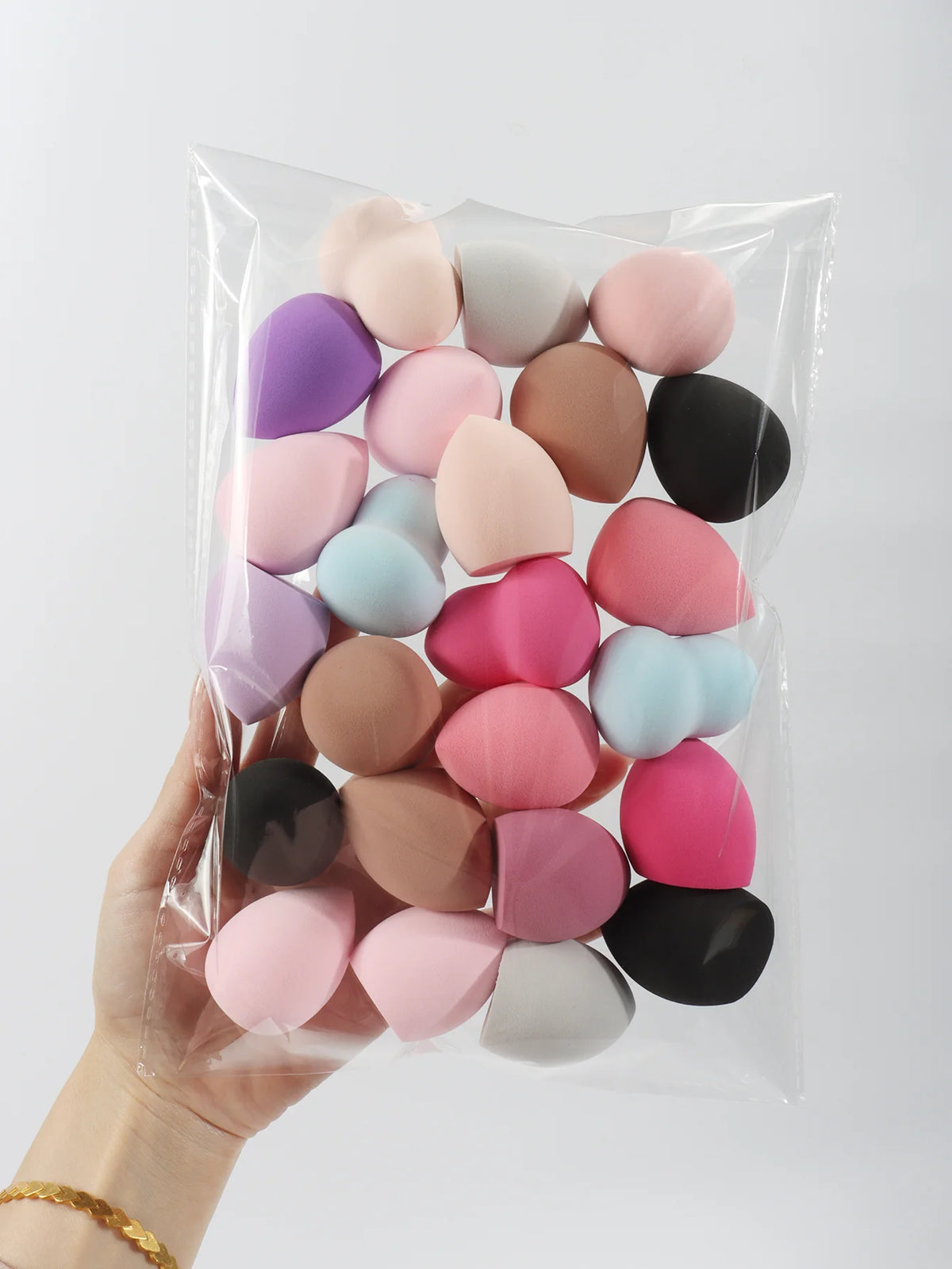 Random Color and Shape, Foundation Mixing Beauty Sponge
