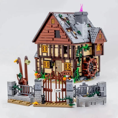 Hocus Pocus: The Sanderson Sisters' Cottage (21341) Building Blocks